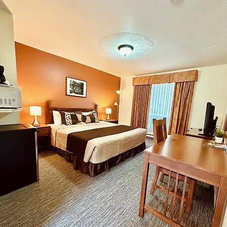 Best Northern Motel And Restaurant Уауа Екстериор снимка