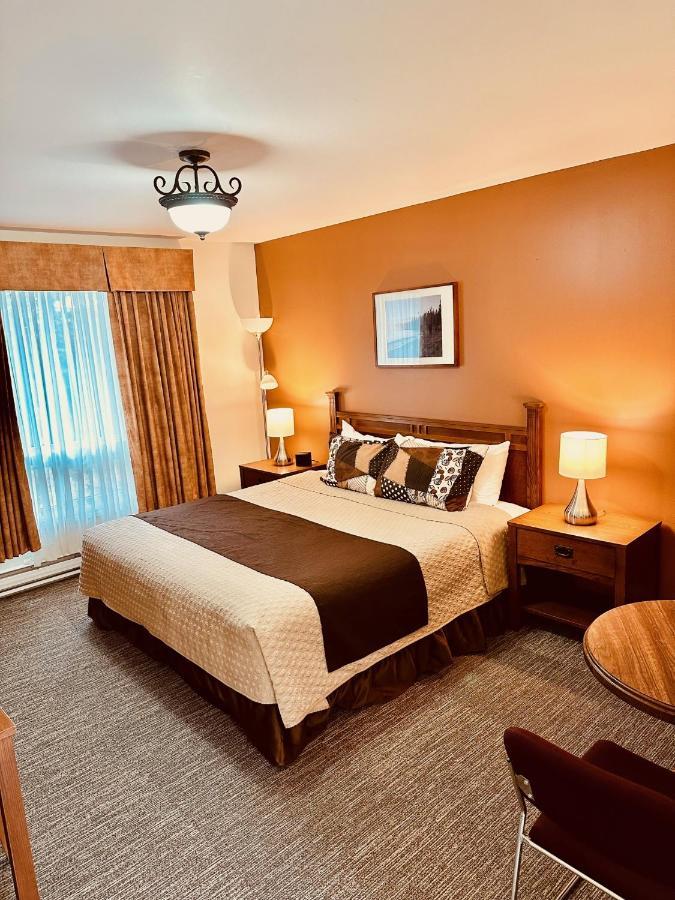 Best Northern Motel And Restaurant Уауа Екстериор снимка