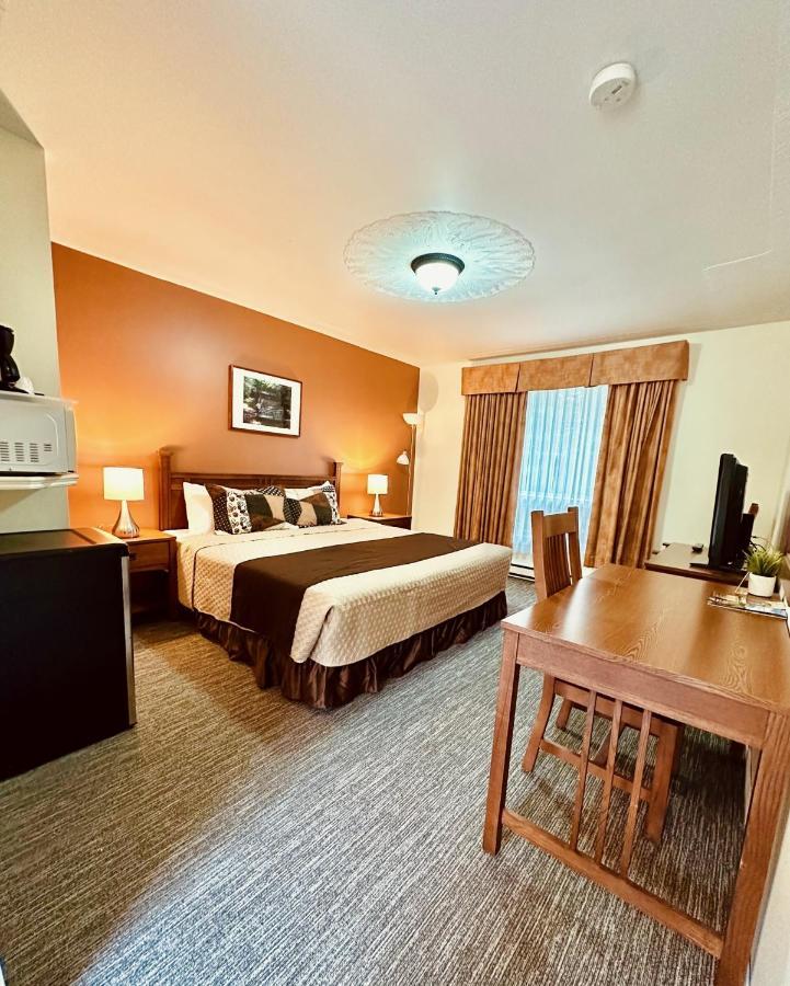 Best Northern Motel And Restaurant Уауа Екстериор снимка