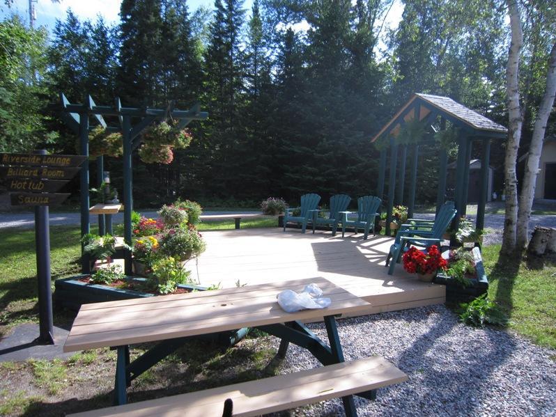 Best Northern Motel And Restaurant Уауа Екстериор снимка