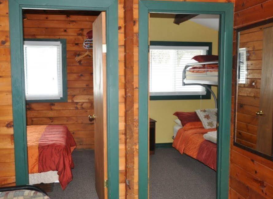 Best Northern Motel And Restaurant Уауа Екстериор снимка